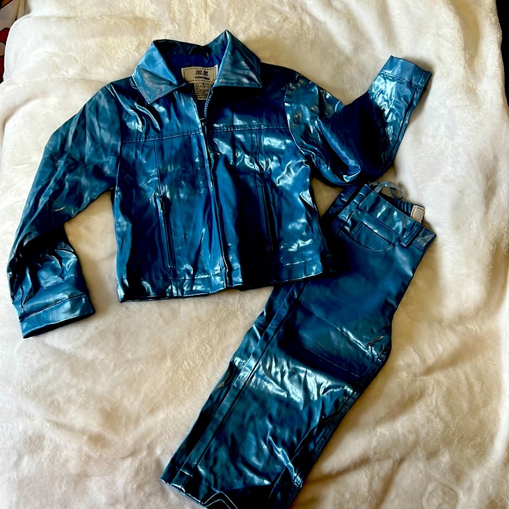 So per sly, Faux leather suit for girls